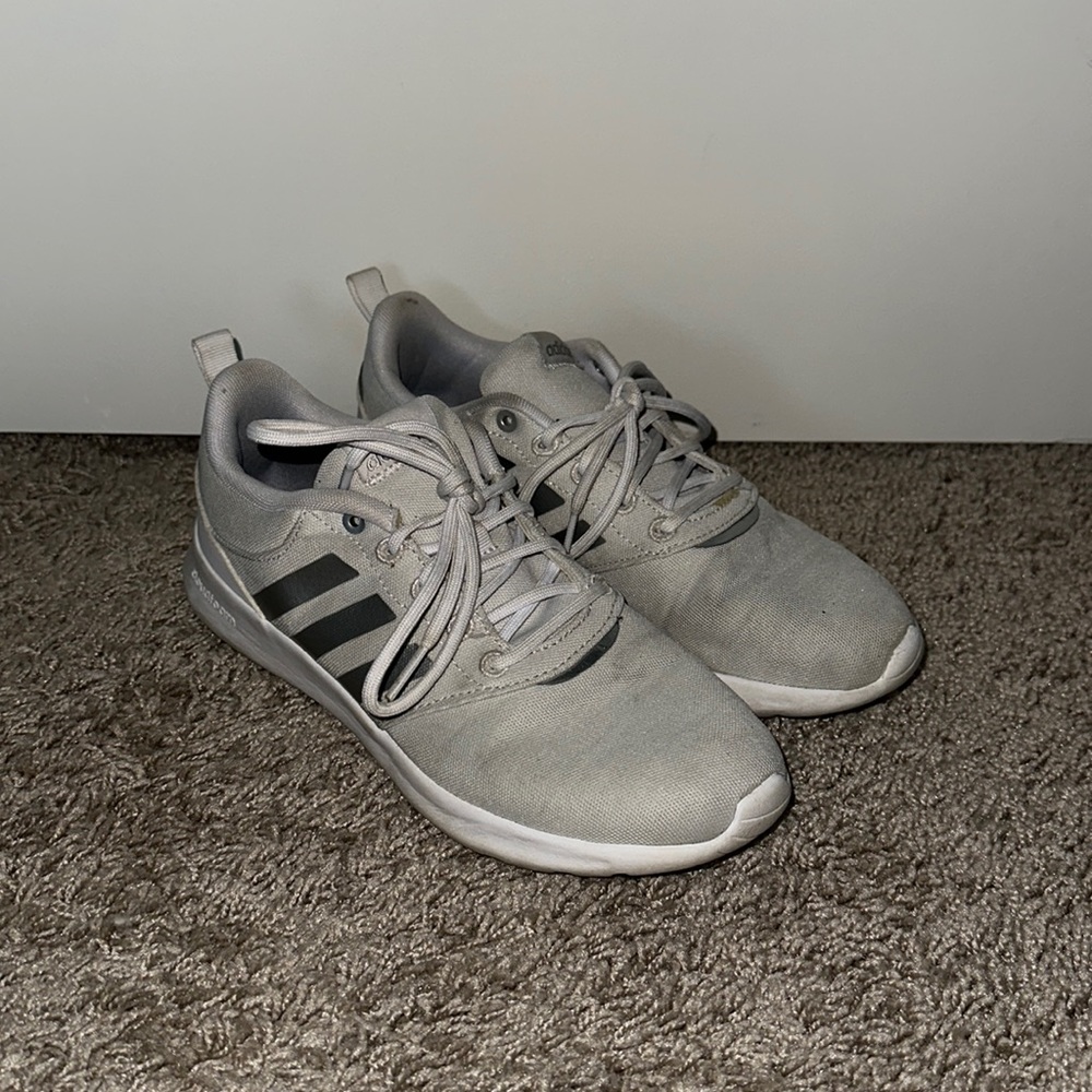 White Adidas Tennis Shoes Size 7 Womens
